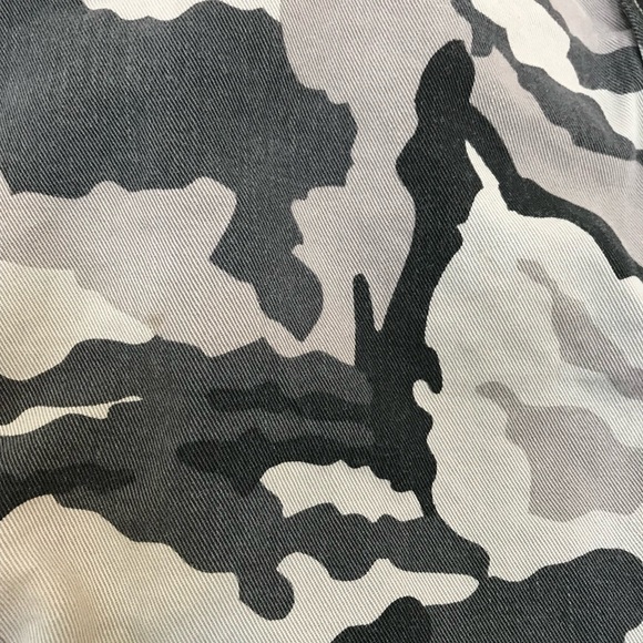 Levis Cargo Shorts Mens 42 Camo Inseam 10.5 Good Condition PC9 12463-0029 - Picture 14 of 15